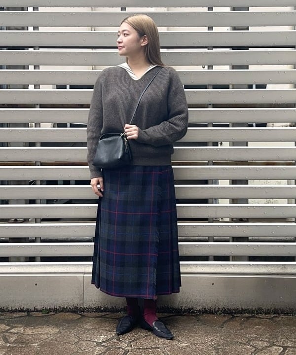 千田 静香さんの「BEAMS WOMEN｜GIANNI CHIARINI / ALIFA レザーショルダーバッグ S」を使ったコーディネート