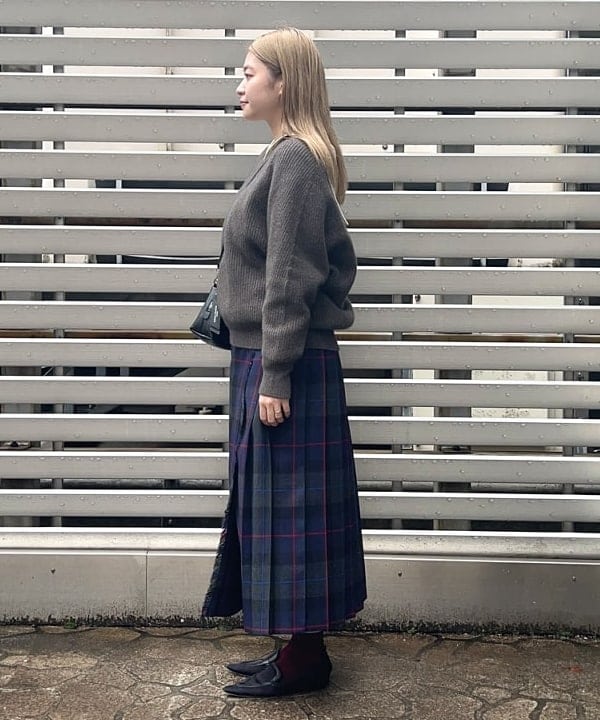 千田 静香さんの「BEAMS WOMEN｜GIANNI CHIARINI / ALIFA レザーショルダーバッグ S」を使ったコーディネート