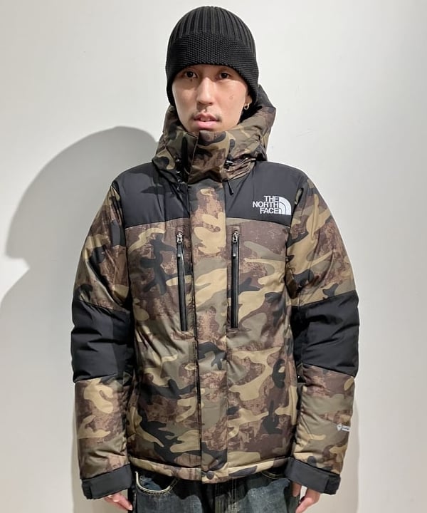 西村 光平さんの「BEAMS WOMEN｜BEAMS / ワイドフィット デニムパンツ」を使ったコーディネート