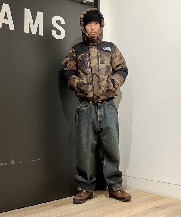 西村 光平さんの「BEAMS WOMEN｜BEAMS / ワイドフィット デニムパンツ」を使ったコーディネート