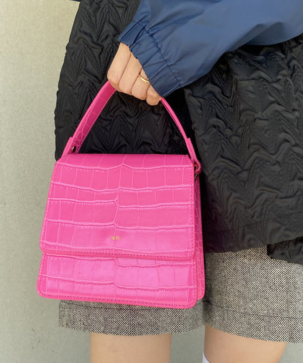 マツド ユメカさんの「BEAMS WOMEN｜Ray BEAMS / フクレ ジャカード カットアウト キャミソール」を使ったコーディネート