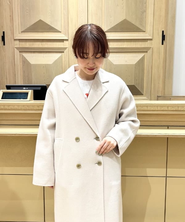 渡邊 舞さんの「BEAMS WOMEN｜I Hate Monday / flower lace ストッキング white」を使ったコーディネート