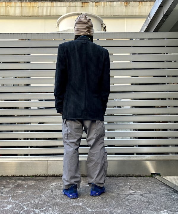 森 凌真さんの「BEAMS WOMEN｜BEAMS / ビッグ 6ポケット カーゴパンツ」を使ったコーディネート