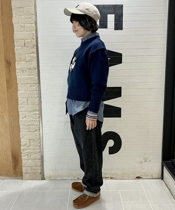 小原 もこさんの「BEAMS WOMEN｜【別注】BUZZ RICKSON'S / シャンブレー ロングスリーブ シャツ」を使ったコーディネート