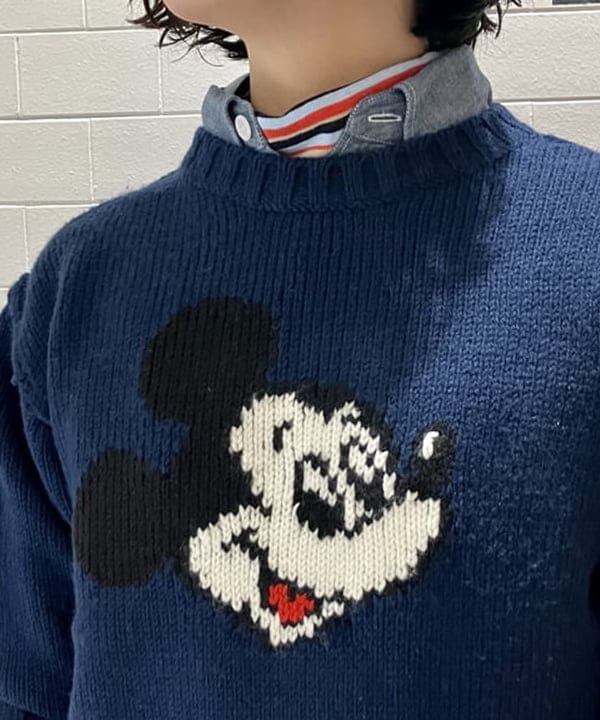 小原 もこさんの「BEAMS WOMEN｜【別注】BUZZ RICKSON'S / シャンブレー ロングスリーブ シャツ」を使ったコーディネート