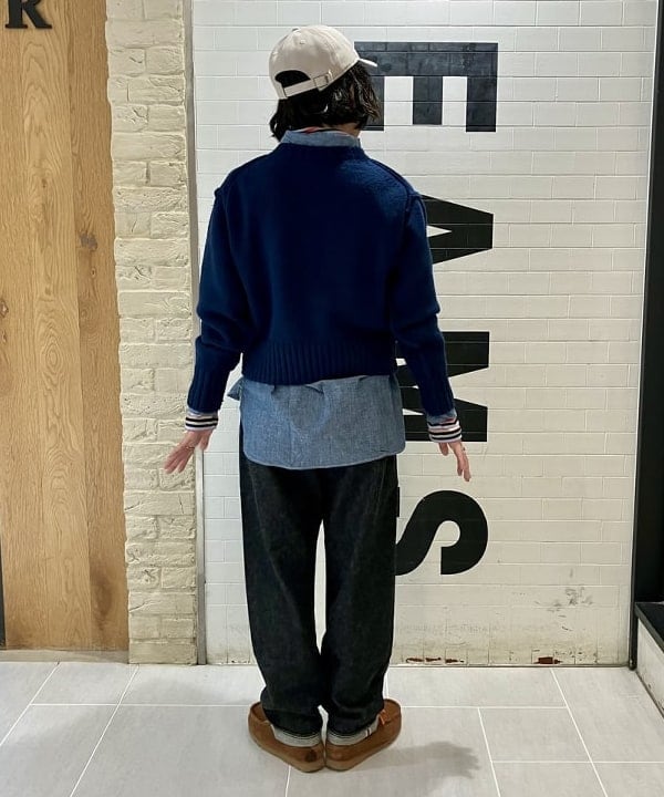 小原 もこさんの「BEAMS WOMEN｜【別注】BUZZ RICKSON'S / シャンブレー ロングスリーブ シャツ」を使ったコーディネート