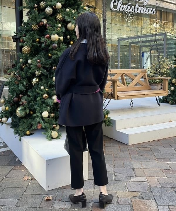 大浦 栞さんの「BEAMS WOMEN｜フクレ織りジャカード アタッチドカラー ブラウス＊」を使ったコーディネート