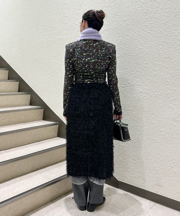 庭野 優紀さんの「BEAMS WOMEN｜HEY！Mrs ROSE &times; Ray BEAMS / 別注 カガリ バニティ」を使ったコーディネート