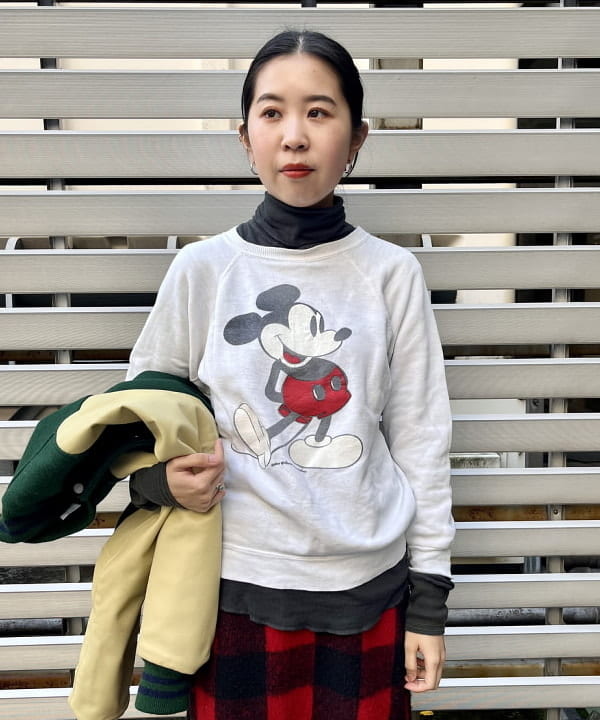 ミナミマリコさんの「BEAMS WOMEN｜BEAMS BOY / リブ タートル ロングスリーブ」を使ったコーディネート