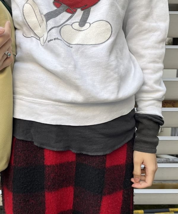 ミナミマリコさんの「BEAMS WOMEN｜BEAMS BOY / リブ タートル ロングスリーブ」を使ったコーディネート