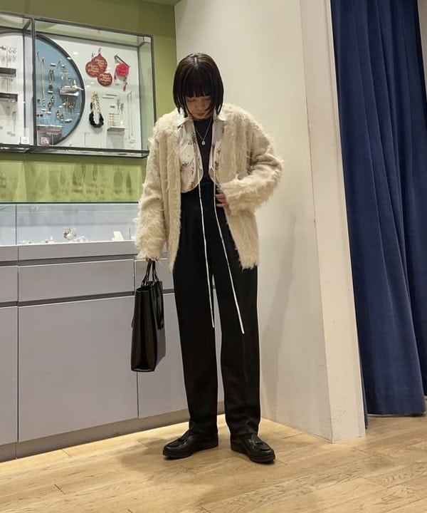 キホさんの「BEAMS WOMEN｜FARAH / Tow Tuck Wide Tapered Pants」を使ったコーディネート