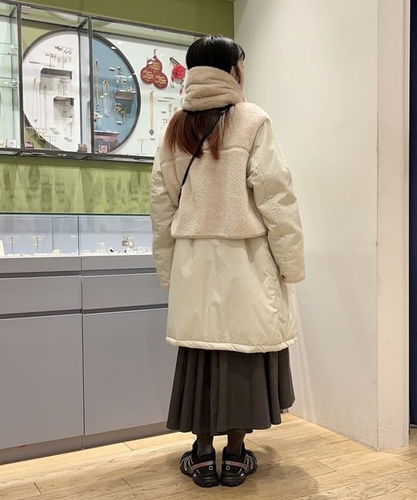 中條 和未さんの「BEAMS WOMEN｜HEY！Mrs ROSE &times; Ray BEAMS / 別注 カガリ バニティ」を使ったコーディネート