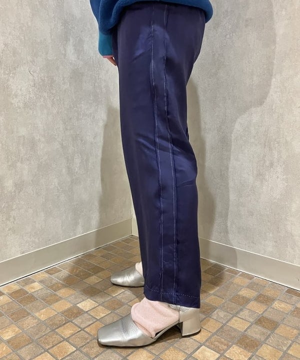 乙藤 侑里さんの「BEAMS WOMEN｜Ray BEAMS / アンクルストラップ パンプス」を使ったコーディネート