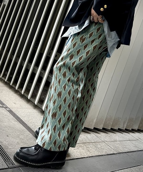 林 義人さんの「BEAMS PLUS / 4ボタン ダブルブレステッド ブレザー Autumn/Winter」を使ったコーディネート