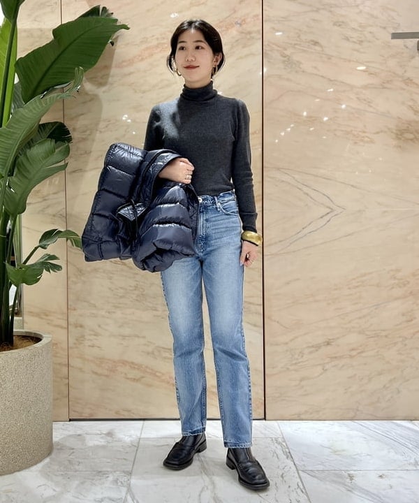 中丸　栞さんの「BEAMS WOMEN｜VIOLAd’ORO × Demi-Luxe BEAMS / 別注 エコムートン ミニショルダーバッグ」を使ったコーディネート