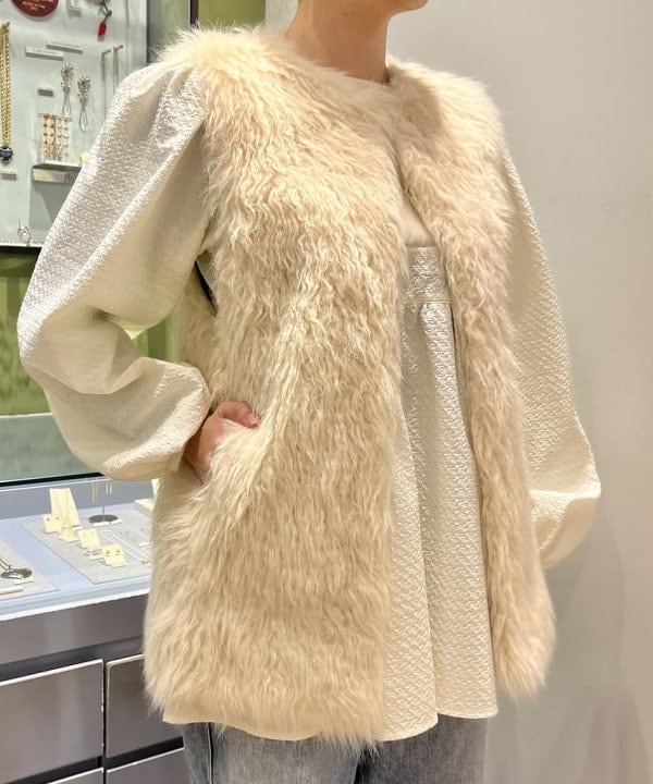 Yumenoさんの「BEAMS WOMEN｜HEY！Mrs ROSE &times; Ray BEAMS / 別注 カガリ バニティ」を使ったコーディネート