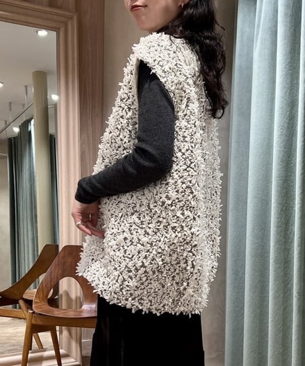 中丸　栞さんの「BEAMS WOMEN｜Demi-Luxe BEAMS / ジョッキー ロングブーツ」を使ったコーディネート