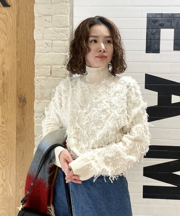 カタヤマ アヤさんの「BEAMS WOMEN｜ORCIVAL /  ライト モッサコート」を使ったコーディネート