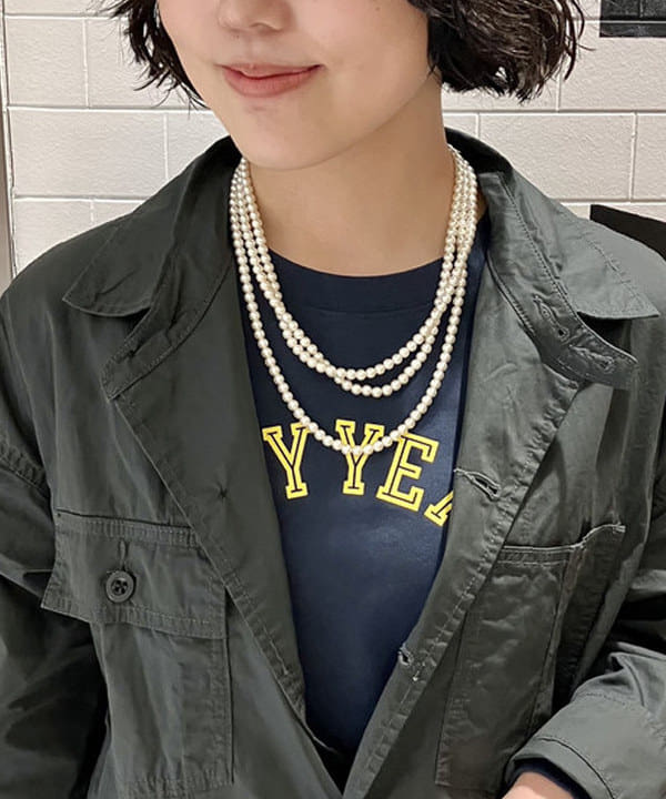 小原 もこさんの「BEAMS WOMEN｜樹脂 パール ロング ネックレス」を使ったコーディネート