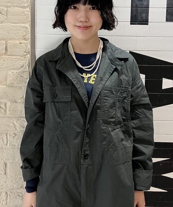 小原 もこさんの「BEAMS WOMEN｜樹脂 パール ロング ネックレス」を使ったコーディネート