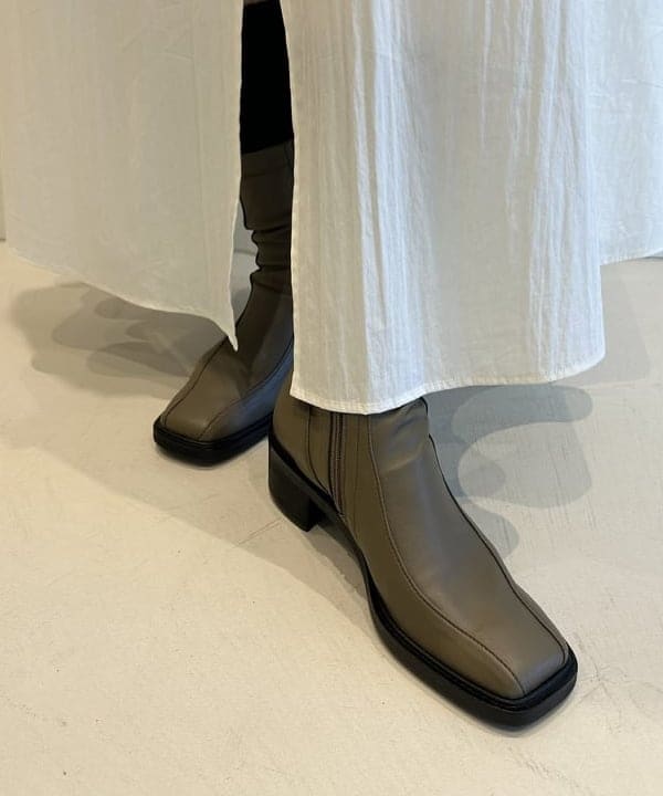 渡邊 舞さんの「BEAMS WOMEN｜Ray BEAMS / ストレッチ ショート ブーツ」を使ったコーディネート