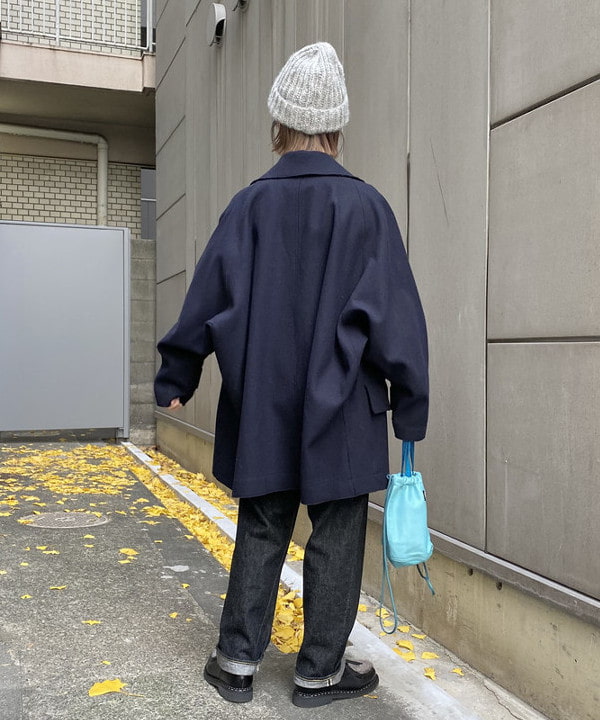Kaoru Sakumaさんの「BEAMS WOMEN｜ロンドンストライプ ボタンダウンシャツ」を使ったコーディネート
