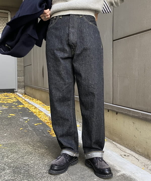 Kaoru Sakumaさんの「BEAMS WOMEN｜ロンドンストライプ ボタンダウンシャツ」を使ったコーディネート