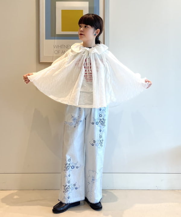 カスタニ モモノさんの「BEAMS WOMEN｜ラインロゴ ショートスリーブ Tシャツ」を使ったコーディネート