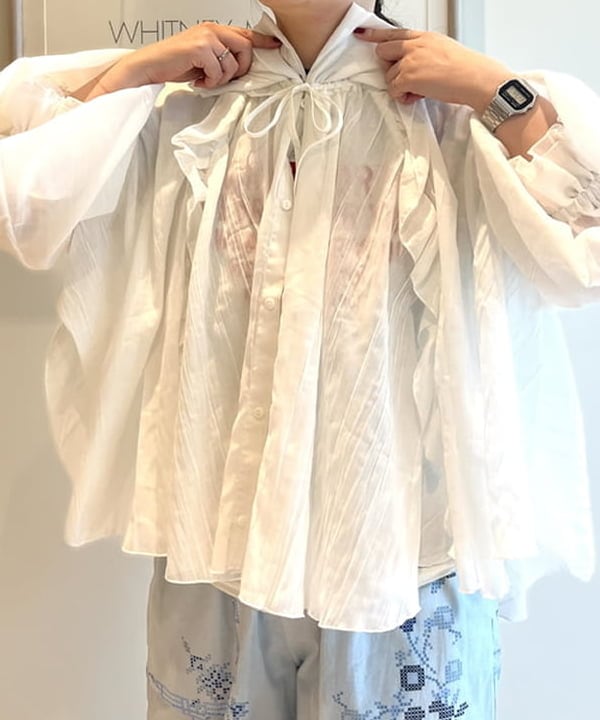 カスタニ モモノさんの「BEAMS WOMEN｜ラインロゴ ショートスリーブ Tシャツ」を使ったコーディネート