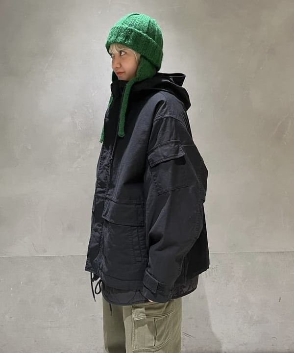 前田 優衣さんの「BEAMS WOMEN｜SUBU / 別注 セメント カモフラージュ サンダル」を使ったコーディネート