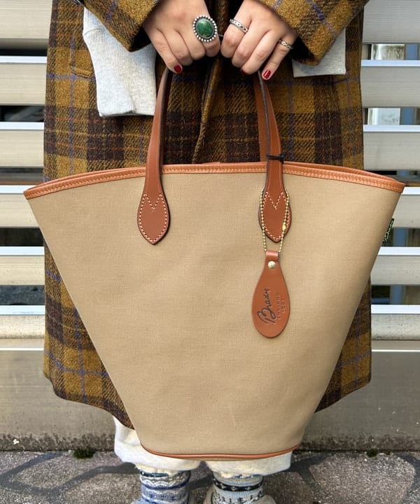 まつむさんの「BEAMS WOMEN｜Brady / TAMAR S」を使ったコーディネート