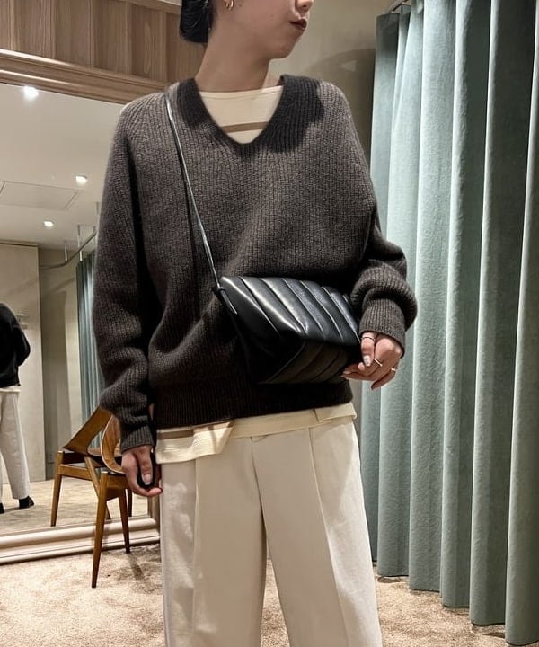 中丸　栞さんの「BEAMS WOMEN｜」を使ったコーディネート