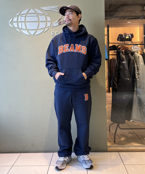 滝沢 一喜さんの「BEAMS WOMEN｜Bロゴ スウェットパンツ」を使ったコーディネート