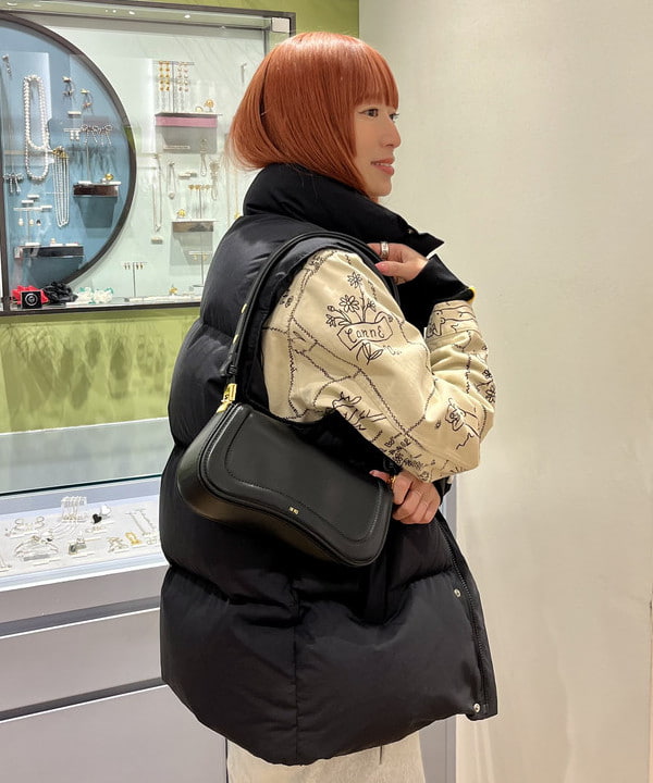 イトウミサキさんの「BEAMS WOMEN｜」を使ったコーディネート