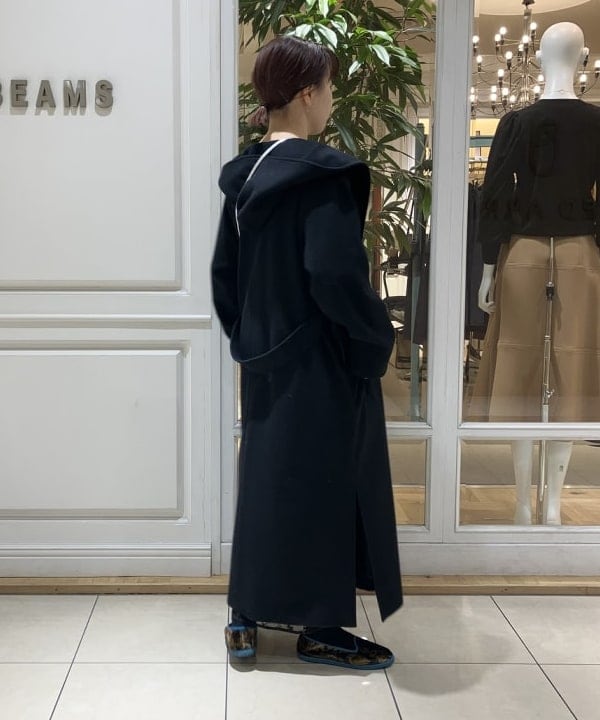SAKAIさんの「BEAMS WOMEN｜GIANNI CHIARINI / CAMILLA メタリック レザートートバッグ」を使ったコーディネート