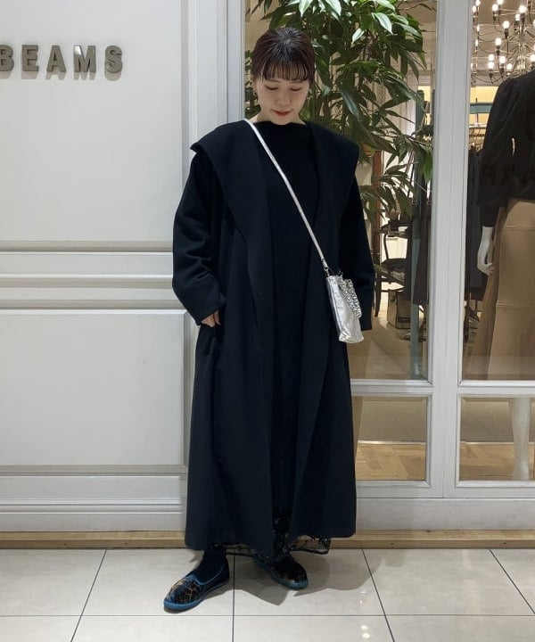 SAKAIさんの「BEAMS WOMEN｜GIANNI CHIARINI / CAMILLA メタリック レザートートバッグ」を使ったコーディネート