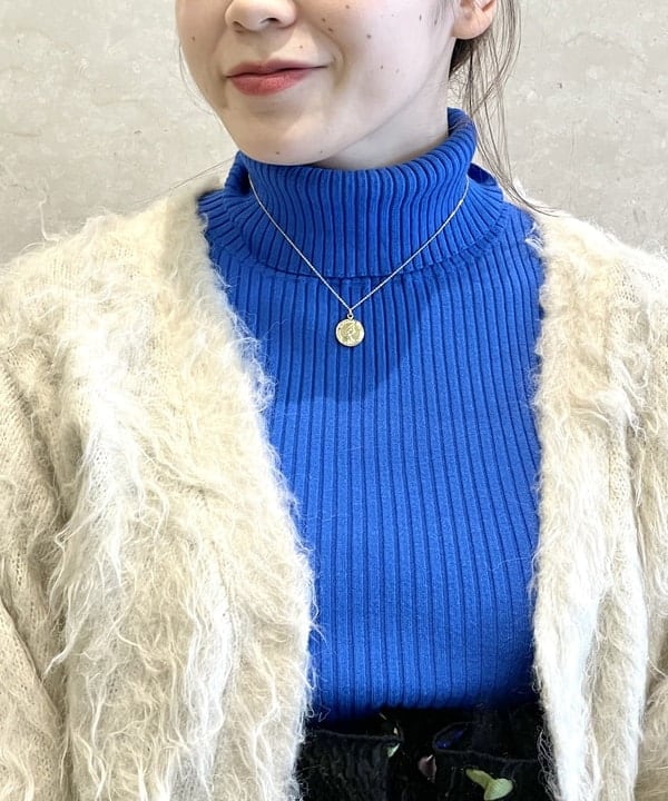 田中 里実さんの「BEAMS WOMEN｜Ray BEAMS / 14G リブ タートルネック ニット」を使ったコーディネート