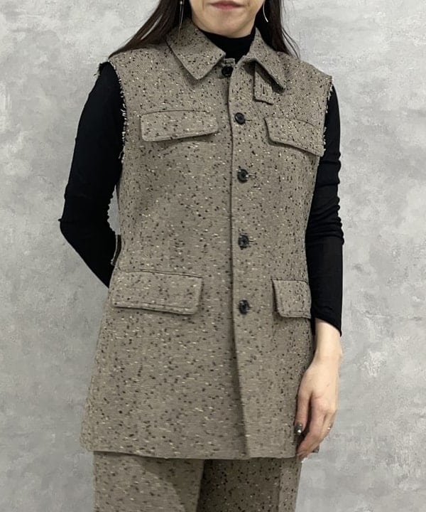 関 桂子さんの「BEAMS WOMEN｜INSCRIRE / ヘリンボーン ストレートパンツ」を使ったコーディネート