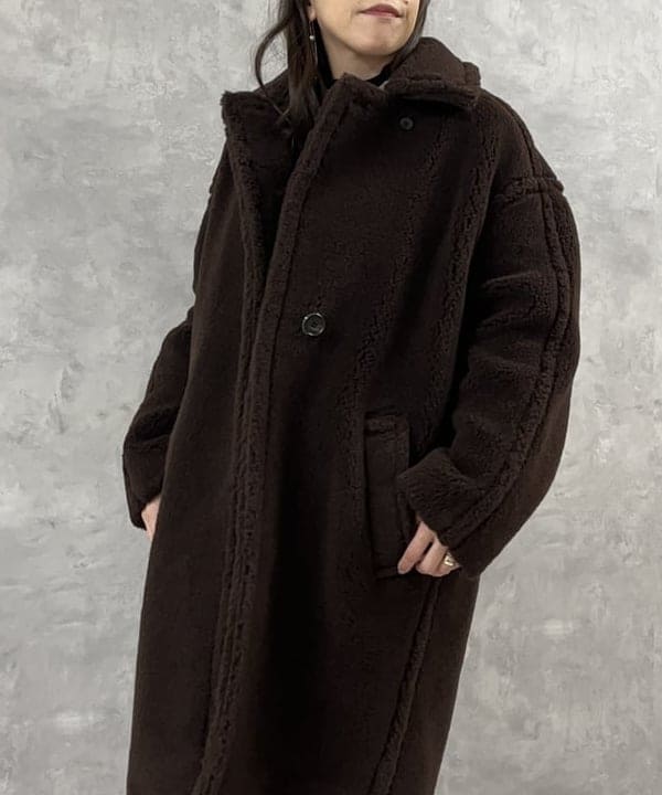 関 桂子さんの「BEAMS WOMEN｜INSCRIRE / ヘリンボーン ストレートパンツ」を使ったコーディネート