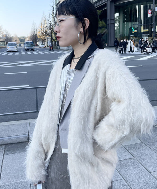 ハルキ　モモナさんの「BEAMS WOMEN｜I Hate Monday / flower lace ストッキング white」を使ったコーディネート