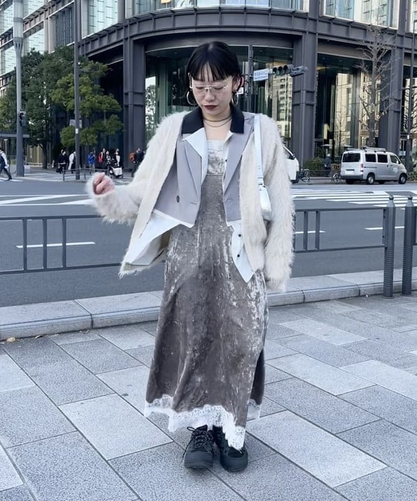 ハルキ　モモナさんの「BEAMS WOMEN｜I Hate Monday / flower lace ストッキング white」を使ったコーディネート