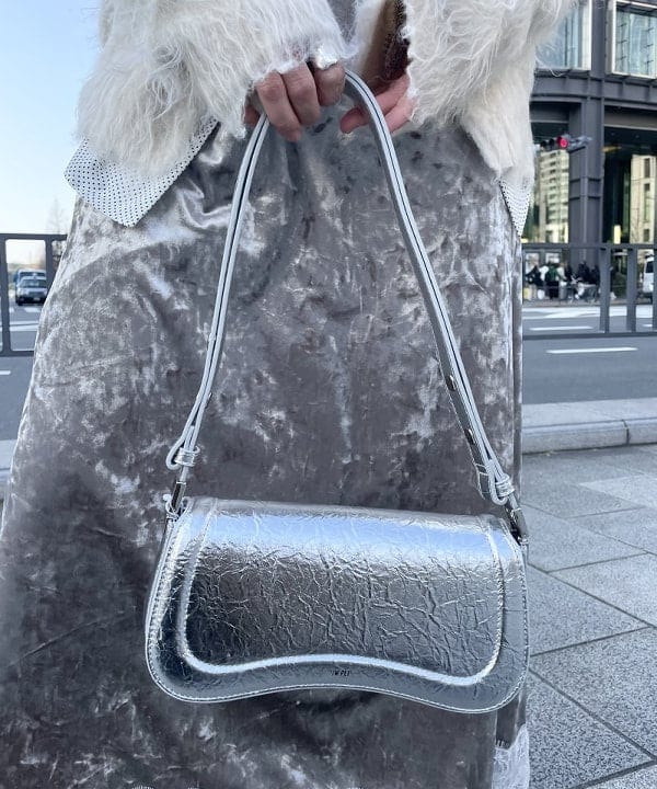 ハルキ　モモナさんの「BEAMS WOMEN｜I Hate Monday / flower lace ストッキング white」を使ったコーディネート