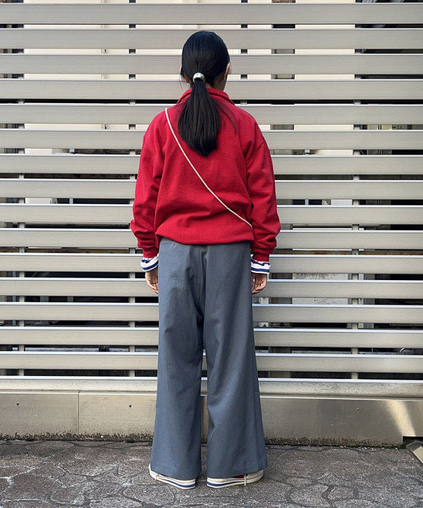 ミナミマリコさんの「BEAMS WOMEN｜ナバルボーダー ビッグ ボートネック カットソー」を使ったコーディネート