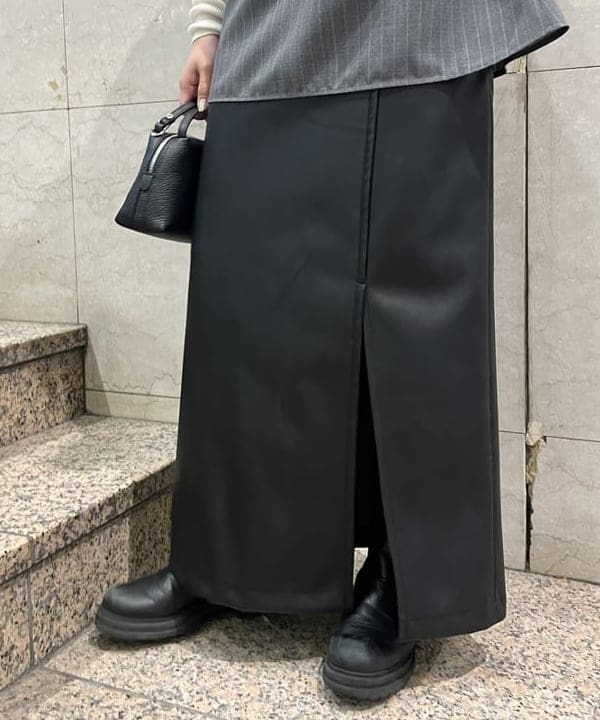 篠崎 香月さんの「BEAMS WOMEN｜GIANNI CHIARINI / ALIFA レザーショルダーバッグ S」を使ったコーディネート