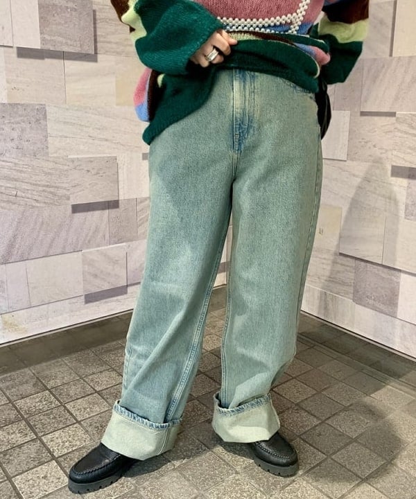 吉田　真実さんの「bLicensceLL × Ray BEAMS / 別注 ボディ ベルト」を使ったコーディネート