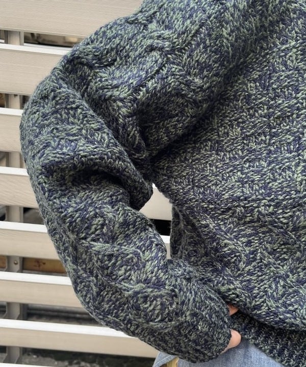 ミナミマリコさんの「BEAMS WOMEN｜【別注】BUZZ RICKSON'S / シャンブレー ロングスリーブ シャツ」を使ったコーディネート