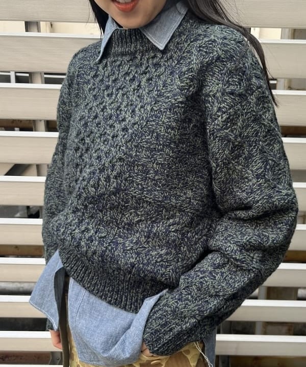 ミナミマリコさんの「BEAMS WOMEN｜【別注】BUZZ RICKSON'S / シャンブレー ロングスリーブ シャツ」を使ったコーディネート