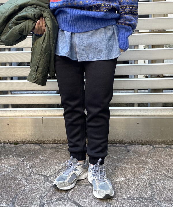 オカモト ミサキさんの「BEAMS WOMEN｜【別注】BUZZ RICKSON'S / シャンブレー ロングスリーブ シャツ」を使ったコーディネート