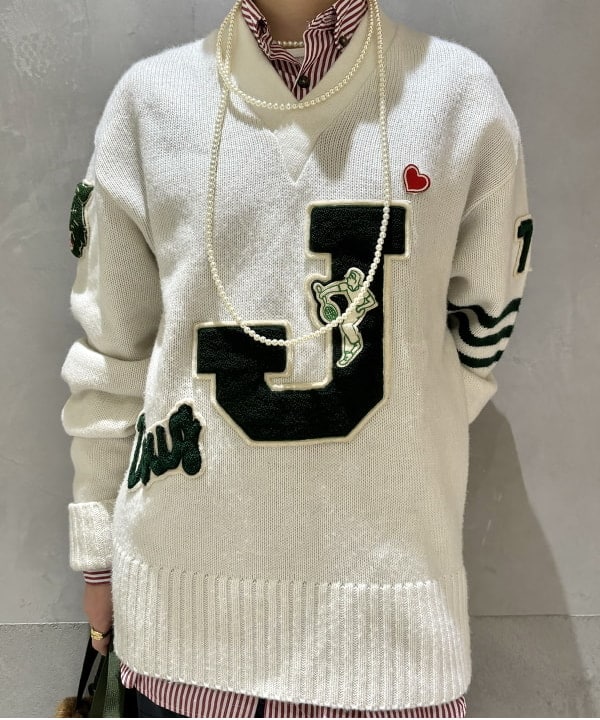 吉野 多恵さんの「BEAMS WOMEN｜BEAMS BOY / 樹脂 パール ロング ネックレス」を使ったコーディネート