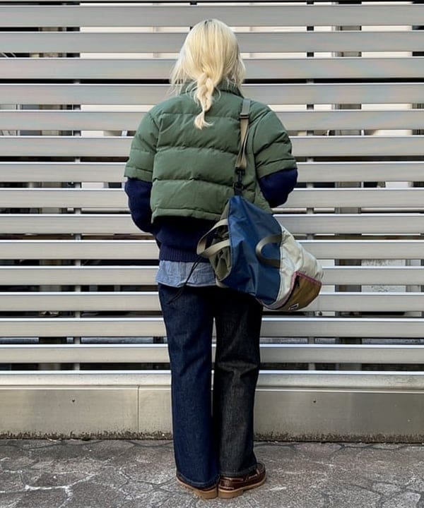 ナツハさんの「BEAMS WOMEN｜【別注】BUZZ RICKSON'S / シャンブレー ロングスリーブ シャツ」を使ったコーディネート